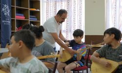 Başkan Çerçioğlu’ndan gençlere kültürel destek