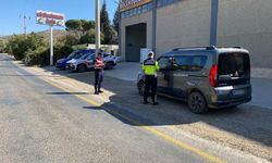 Jandarma, Aydın'da köy yollarını denetlemeye devam ediyor