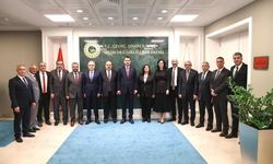 AK Parti Aydın Heyeti'nden Bakan Kurum'a ziyaret