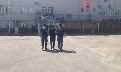 Karacasu’da aranan şahıs yol kontrolünde yakalandı