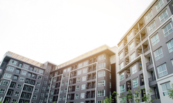 Konutlarda gürültü yapanlar yandı!