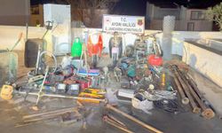 Kuşadası’nda sel sonrası evlerden eşya çalan şahıs yakalandı