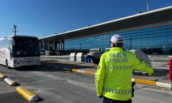 Aydın polisinden, şehirlerarası yolcu otobüslerinde bilgilendirme faaliyeti!