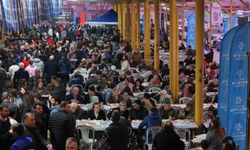 Başkan Çerçioğlu Söke’de kurulan iftar sofrasında vatandaşlarla bir araya geldi