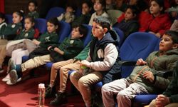 Başkan Çerçioğlu Koçarlı'da minikleri tiyatroyla buluşturdu