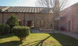 Nevzat Biçer Konferans Salonu’nun tapusu el değiştirdi!