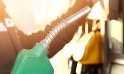 Motorinde gece yarısı zammı: Litre fiyatı 70 liraya dayandı!
