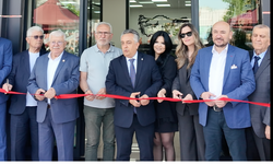Aydınlı genç avukat Ece Durak hukuk bürosunu açtı