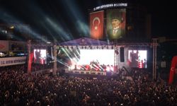 Aydın Büyükşehir Belediyesi 19 Mayıs Atatürk'ü Anma, Gençlik ve Spor Bayramı'nı 40 bin Aydınlıyla kutladı