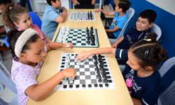 Aydın Büyükşehir Belediyesi’nin satranç eğitimleri sürüyor