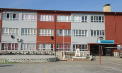Efeler'de iki okul boşaltıldı