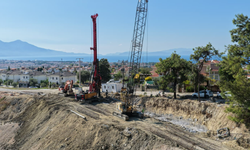 Başkan Çerçioğlu'ndan Kuşadası'nda yol yenileme ve güçlendirme çalışması