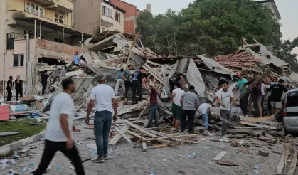 Balıkesir Sındırgı merkezli 6.1 büyüklüğünde deprem!