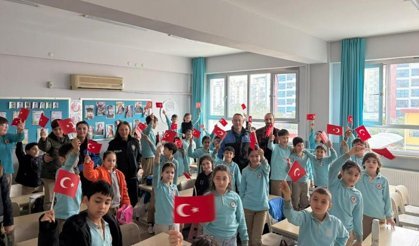 Geleceğin bilinçli bireyleri için polislerden eğitim hamlesi