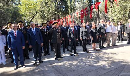 Aydın'da 15 Temmuz anma programı düzenlendi: Şehitler dualarla anıldı