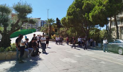 Kuşadası’nda otel çalışanları eylem başlattı: “Hakkımızı arayacağız!”