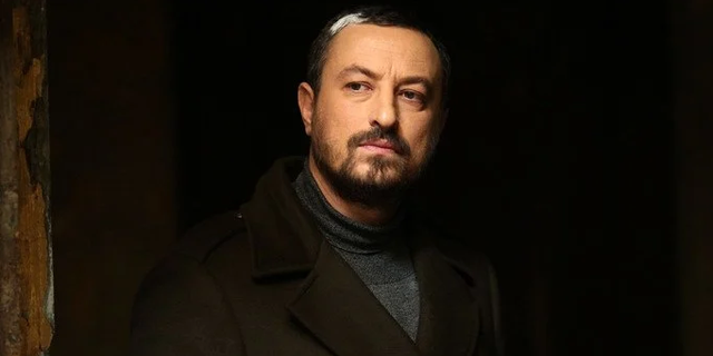 Ünlü yönetmen siyasete atıldı