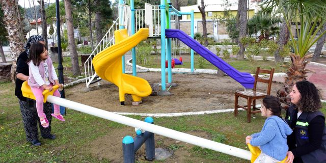 Germencik'te depremzede çocuklara oyun parkuru kuruldu