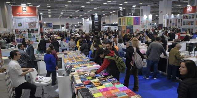 TÜYAP İzmir Kitap Fuarı, 25. kez kapılarını açtı
