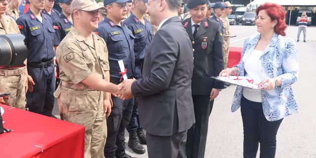 Bir günlüğüne "En büyük asker" onlar oldu