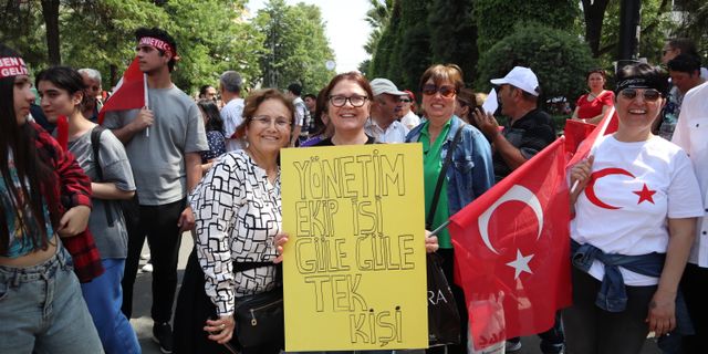 Cumhurbaşkanı adayı Kemal Kılıçdaroğlu Aydın mitinginden görüntüler