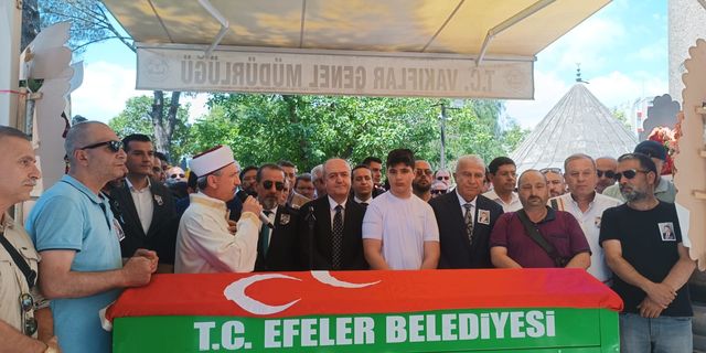 Aydın'ın sevilen siyasetçilerinden Savaş Akçöltekin son yolculuğuna uğurlandı
