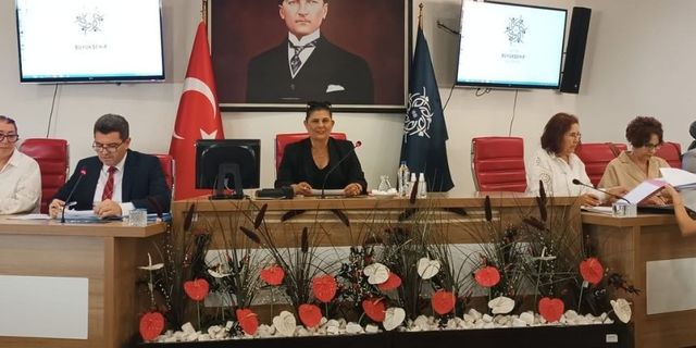 Çerçioğlu: "Gazetede okuyorsunuz gelip burada soruyorsunuz"