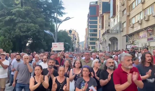 Hopa'da bir kişinin hayatını kaybettiği saldırı protesto edildi