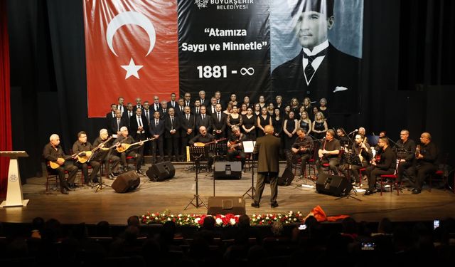 Aydın Büyükşehir Belediyesi Ulu Önder Gazi Mustafa Kemal Atatürk’ü türkülerle andı