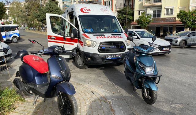 Efeler'de motosikletler çarpıştı: 1 yaralı