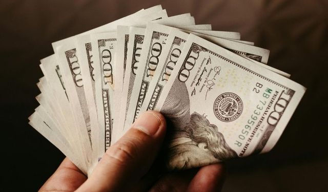 Döviz kurları haftaya yükselerek başladı (28 Nisan 2025)