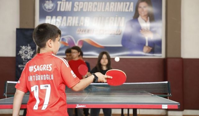 Başkan Çerçioğlu minik sporcuların yanında