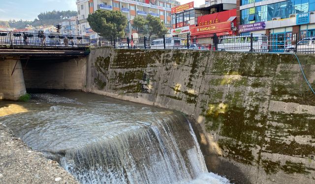 Tabakhane Deresi'nde sular yükseldi