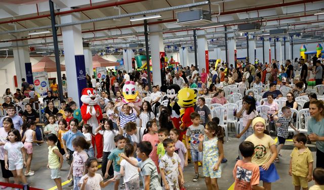 Çocuklara Başkan Çerçioğlu’ndan tatil hediyesi