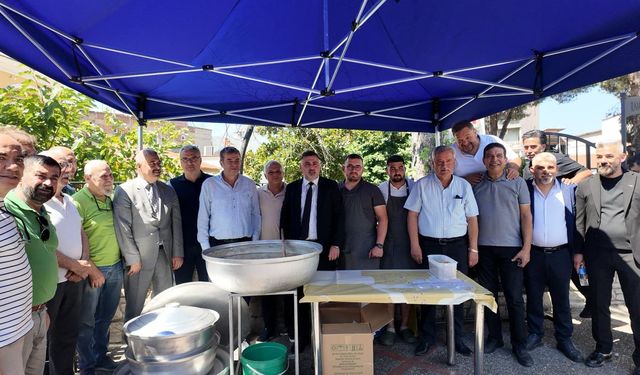 Aydın Berberler Odası'ndan 2 bin 500 kişilik aşure hayrı!