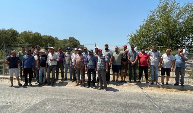 Aydın'da su krizi büyüyor! Çiftçiler su için yolu kapattı
