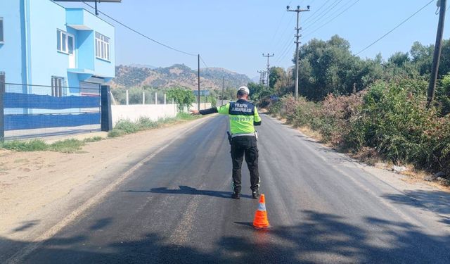 Aydın jandarmasından Köşk'te trafik uygulaması