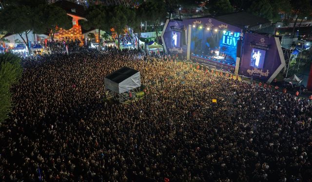 55 bin Aydınlı Aydınfest'te müzikle buluştu