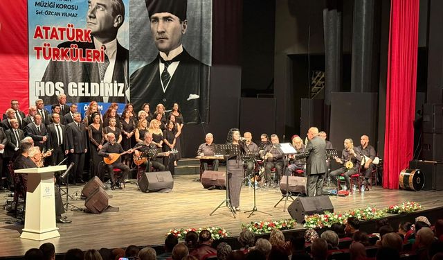 Aydın'da Ulu Önder Gazi Mustafa Kemal Atatürk türkülerle anıldı