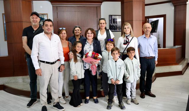 Küçük yelkencilerden, Başkan Gençay’a ziyaret