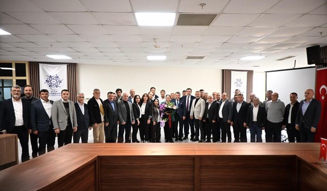 Başkan Çerçioğlu, Kuyucak muhtarları ile bir araya geldi