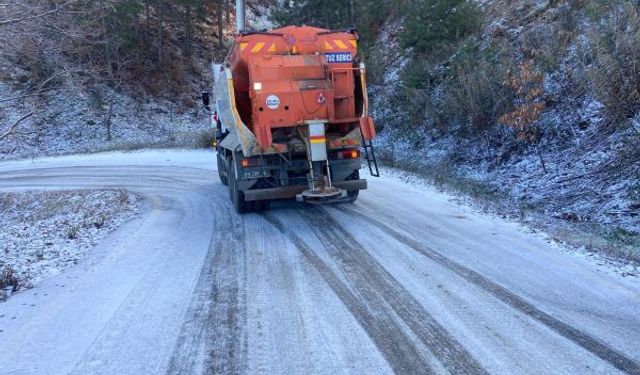Aydın'ın yüksek kesimlerinde karla mücadele çalışmaları başladı