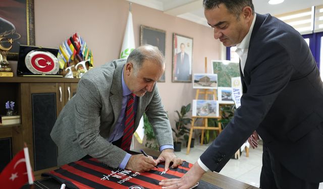 Başkan Arıcı Koçarlı Belediyespor için seferberlik başlattı