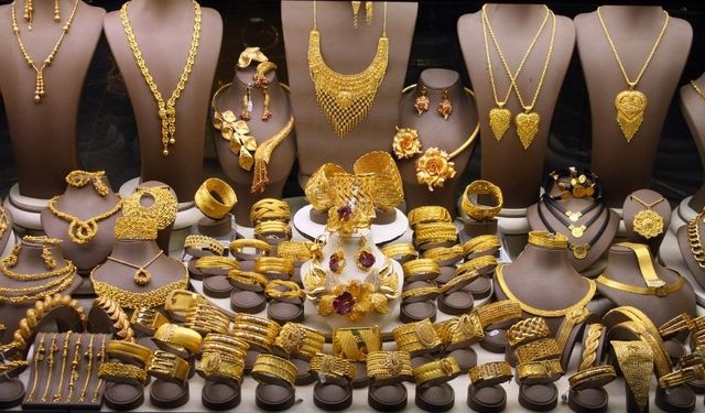 Altın piyasasında hareketli günler devam ediyor