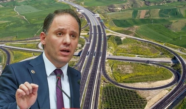 CHP'li Deniz Yavuzyılmaz Aydınlıları uyardı: "İzmir-Aydın Otoyolu özelleştiriliyor"