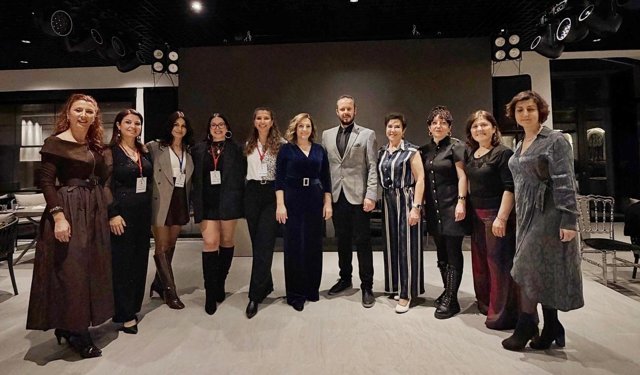 İçsel Dönüşüm Derneği iftar yemeği düzenledi