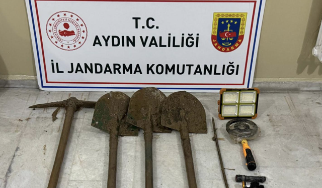 Efeler’de kaçak kazı operasyonu! 5 yakalama