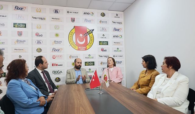 Milletvekili Kavaf Aydın’da gazetecilerle buluştu