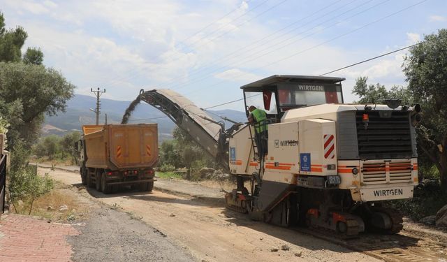 Başkan Çerçioğlu'ndan Kuyucak'ta yol yenileme çalışması