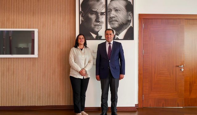 Başkan Çerçioğlu'na Aile ve Sosyal Hizmetler İl Müdürü Türkoğlu'ndan ziyaret